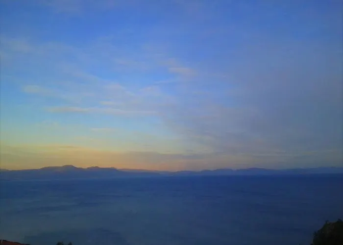 With Amazing View Apartmán